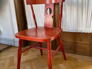Smuk rød spisestuestol