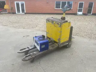 HYSTER P2 El hund
