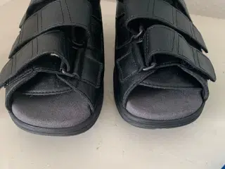 Nye New Feet sandaler