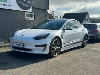 Tesla Model 3  Performance AWD