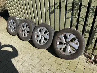 4 sommerdæk på alufælge 205/60 R16