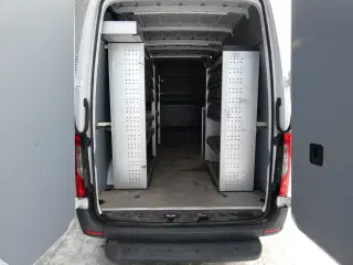 Mercedes-Benz Sprinter 316 2,1 CDI A2 H2 RWD 163HK Van 6g