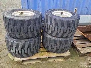- - - 31x15,50x15 SKD hjul