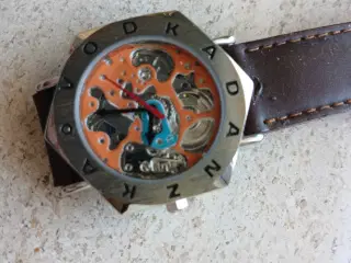 Vodkadanzka armbånds ur  (S28)