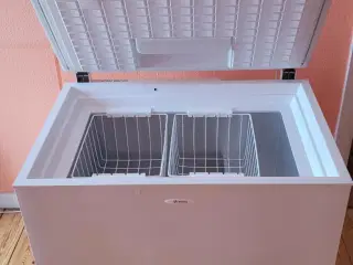 Atlas kummefryser, kan afhentes gratis.