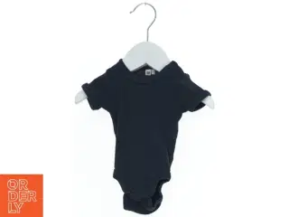 Baby bodystocking med korte ærmer fra Be Kids (str. 50)