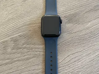 Apple Watch SE 3 GPS 40 mm 