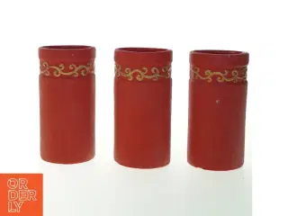 Sæt af 3 røde dekorerede vaser (str. 18 cm. 3 styk)