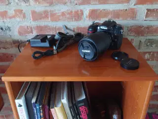 Nikon D7000 16.8mp, 16gb ram,  28-200mm  objektiv 