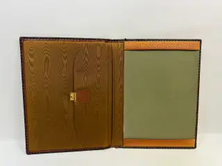 Retro dokumentmappe i kernelæder
