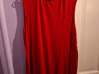 Flot rød top fra StreetOne