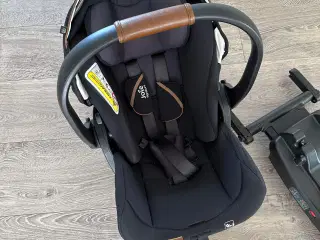 Baby autostol med flytbar ryg