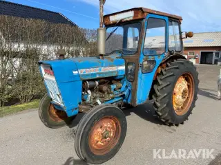Traktor Ford 3000