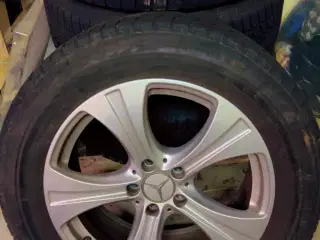 Følge og Vinter dæk 🛞 til Mercedes 