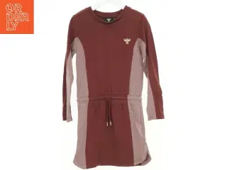 Kjole fra Hummel (str. 122 cm)