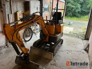 - - - Minigraver Crawler Excavator