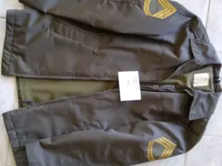 Ældre militær mundering