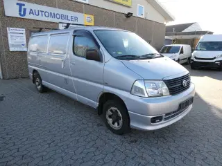 Toyota HiAce 2,5 D-4D 117 Komfort 4x4 lang