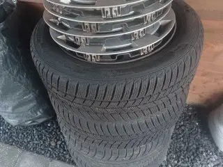 Audi stålfælge 16" med vinterdæk 