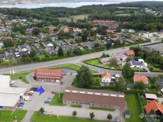 Kontor til kr. 2.500,- inkl. alt