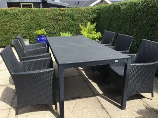 Havebord og 6 stole