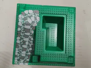 Lego raised baseplate
