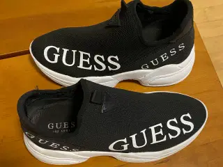 Guess sneakers 