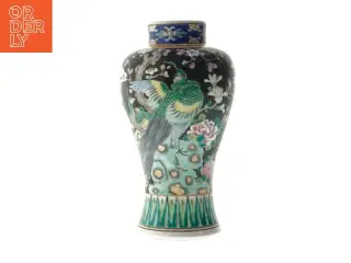 Malet vase med motiv (str. 22 cm)