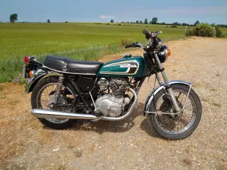 Honda CB250 1976