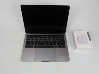 Apple MacBook Pro 13" IPS I5-7267U