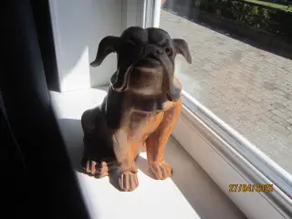 Bulldog teaktræs hund
