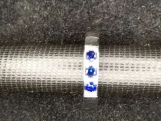 Meget flot BH925 sølvring sælges