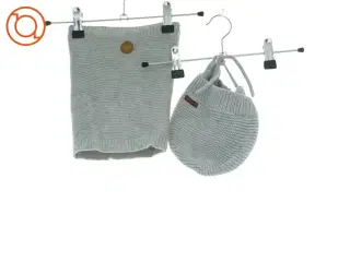 Halsedisse og babyhue fra H&M (str. 80 cm)