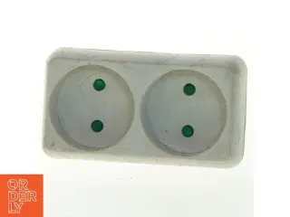 Stikdåse med to udtag (str. 9 cm)