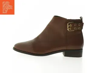 Dame ankelstøvler med spænde (str. 40 )