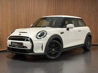 MINI Cooper SE  Essential
