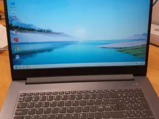 17" Lenovo 