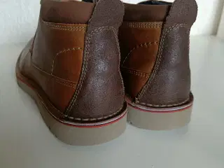 Clarks brun støvler 43str 