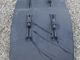 plast halv skærme . 