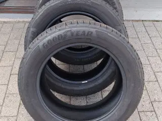 Goodyear helårsdæk 255/55-20