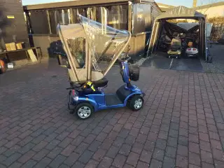 LB 500 elscooter med kabine