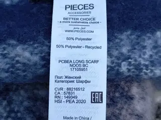 Tørklæde Pieces. Nyt
