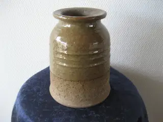 Flot vase/krukke i dansk stentøj