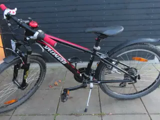 HELT renoveret SPECIALIZED MTB - 24 tommer