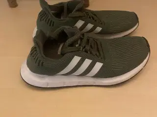 Adidas sko