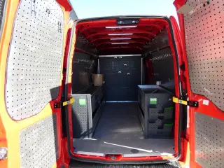 Ford Transit Custom 320 L2H1 2,0 TDCi Trend 170HK Van 6g Aut.