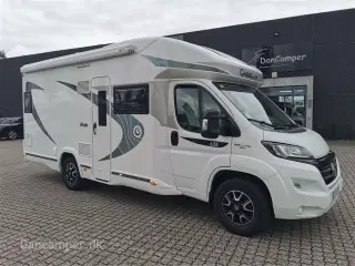 2019 - Chausson Flash 635   KOMISSIONSBIL! Godt indrettet med Fransk seng, el-sænkeseng, gasovn, elcykelholder samt solcelle