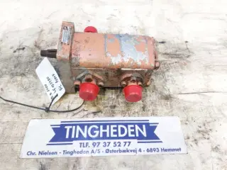 Dronningborg D1200 Oliepump 45102900