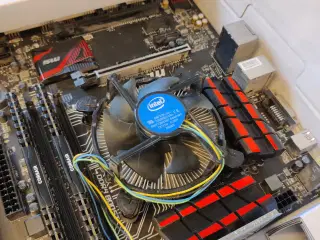 bundkort m. CPU og ram