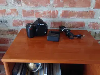 Nikon D40 6 mp, batteri og lader 